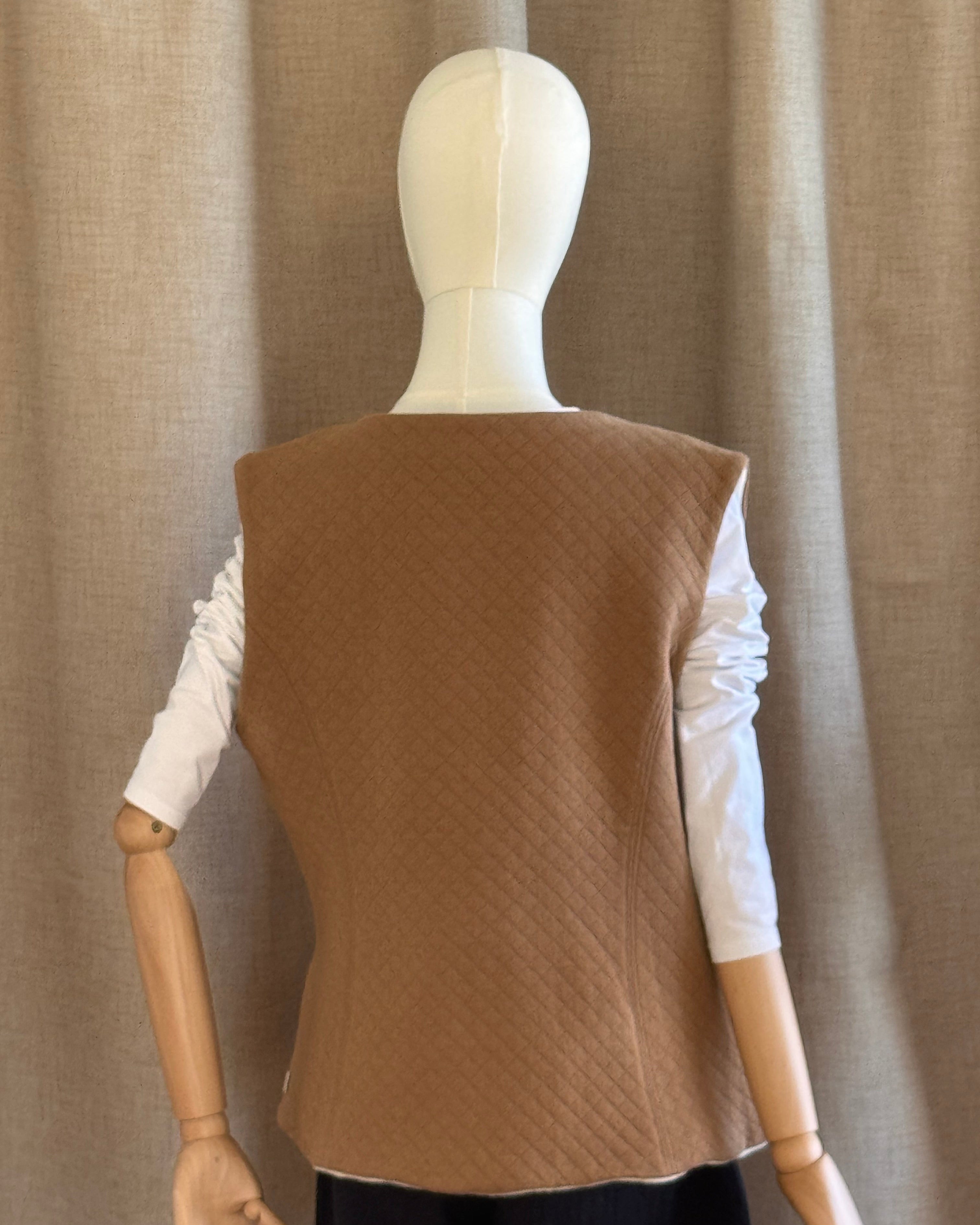 Gilet en coton tabac blond de dos