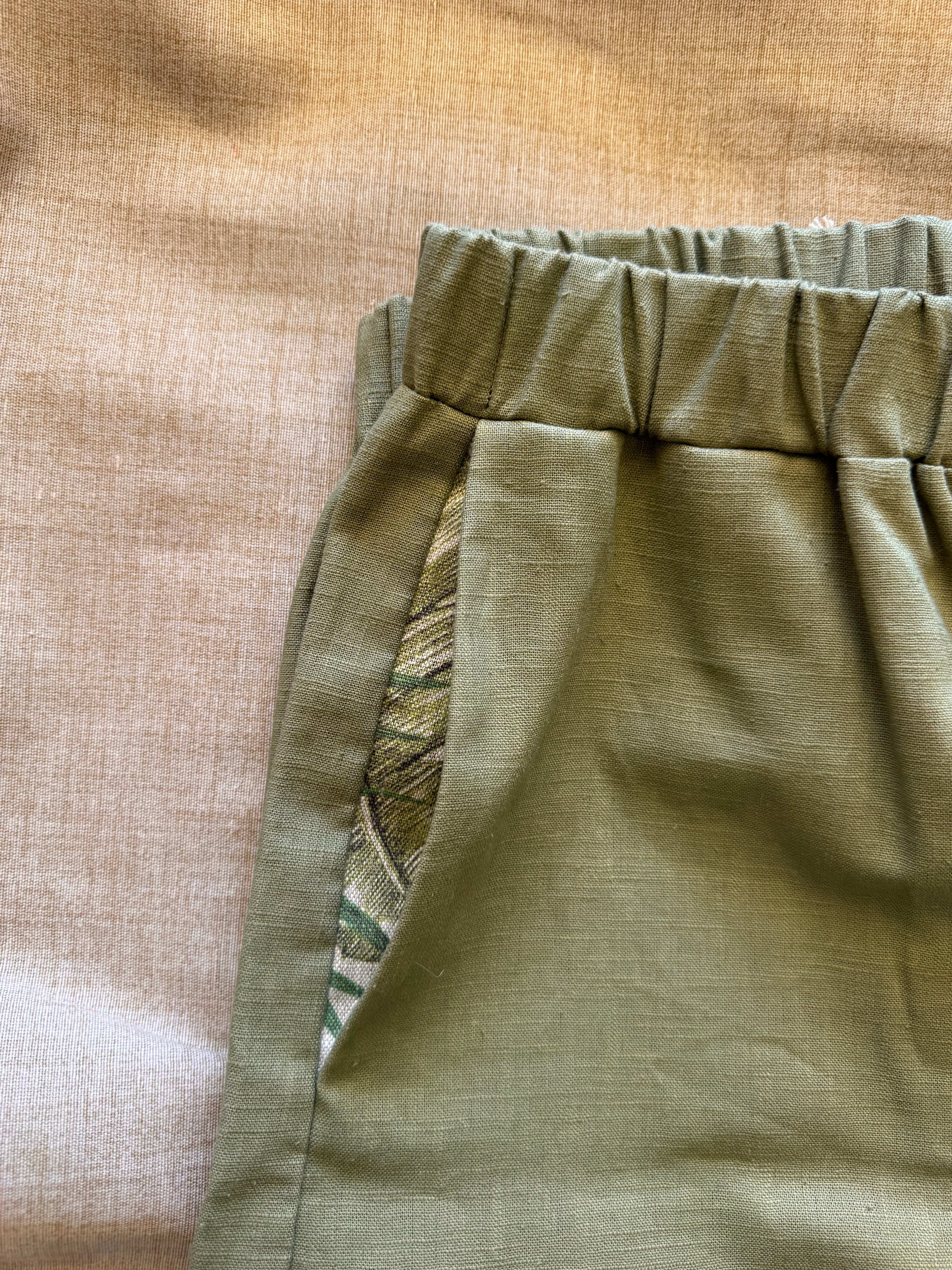 Pantalon barrel leg vert de garrigue poche 
