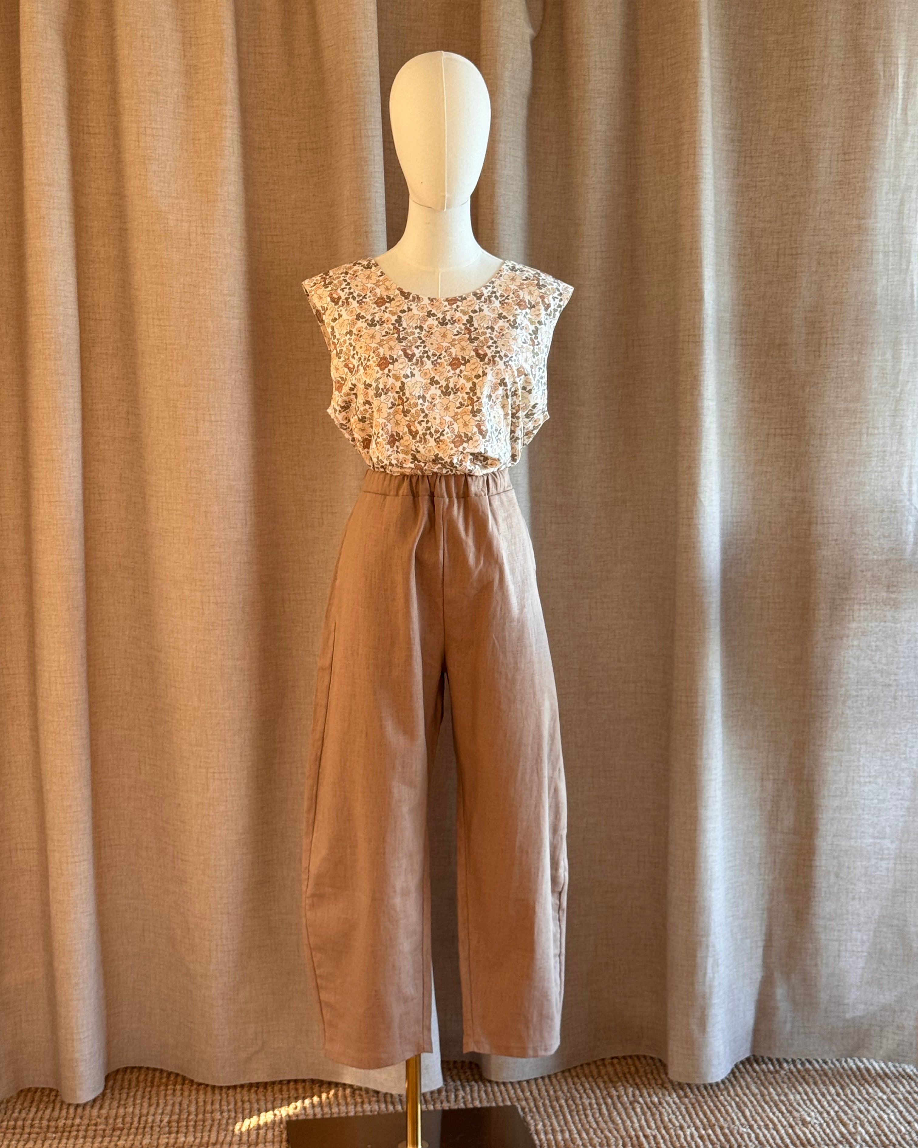 Pantalon coton barrel leg lin terre de sienne de face