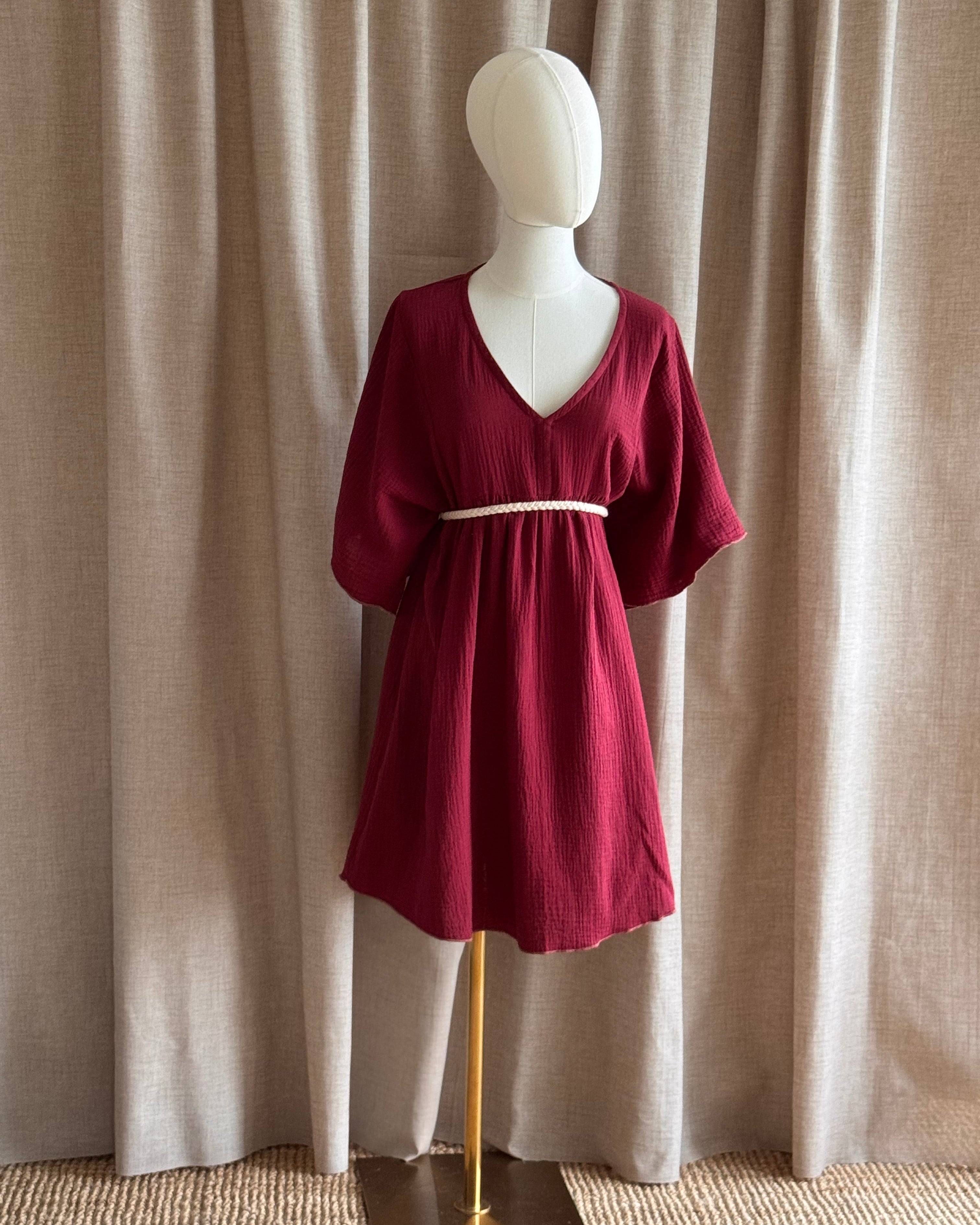 Robe baby doll double gaze lie de vin coton de face ceinturée