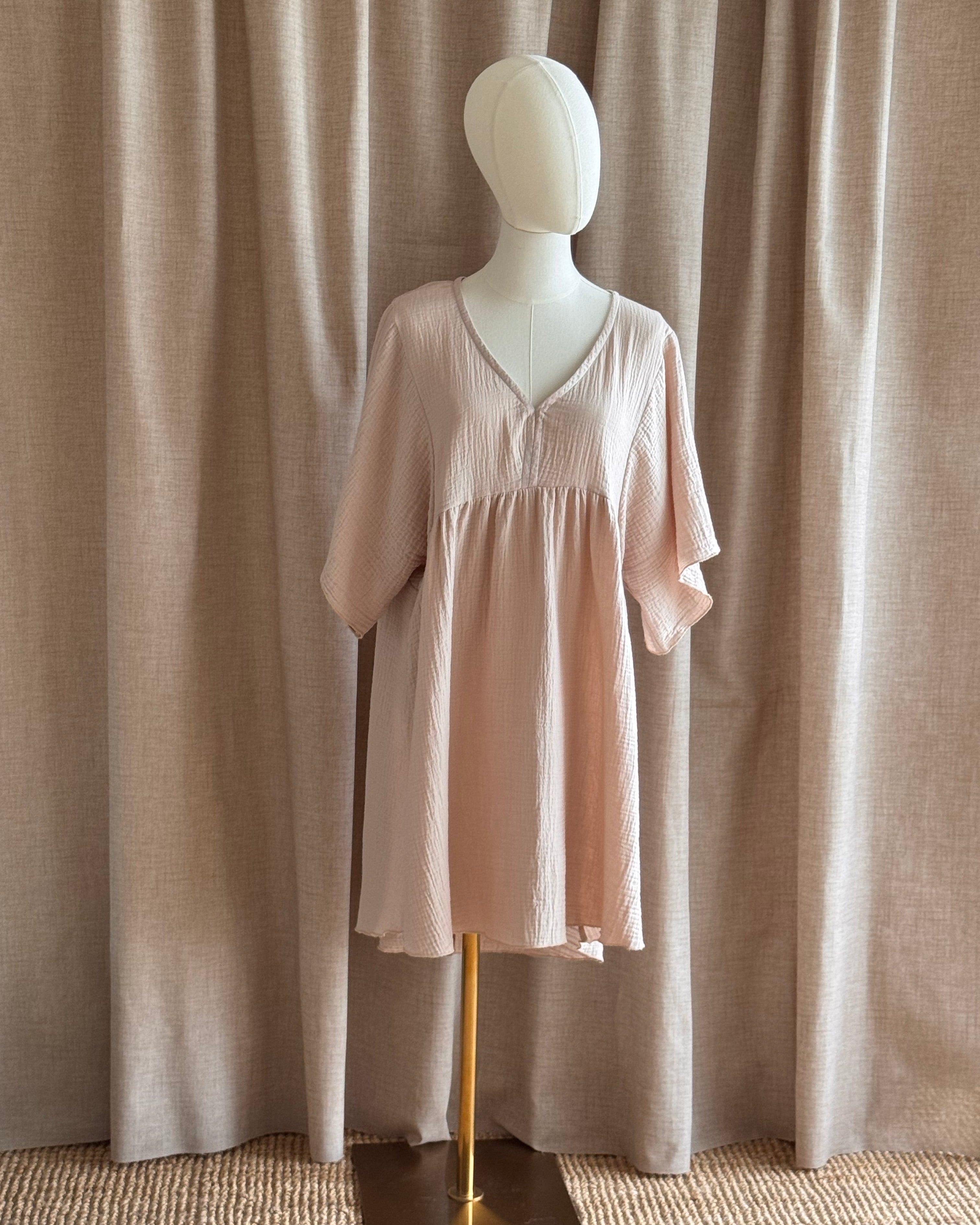 Robe baby doll double gaze lait d'avoine non ceinturée de face