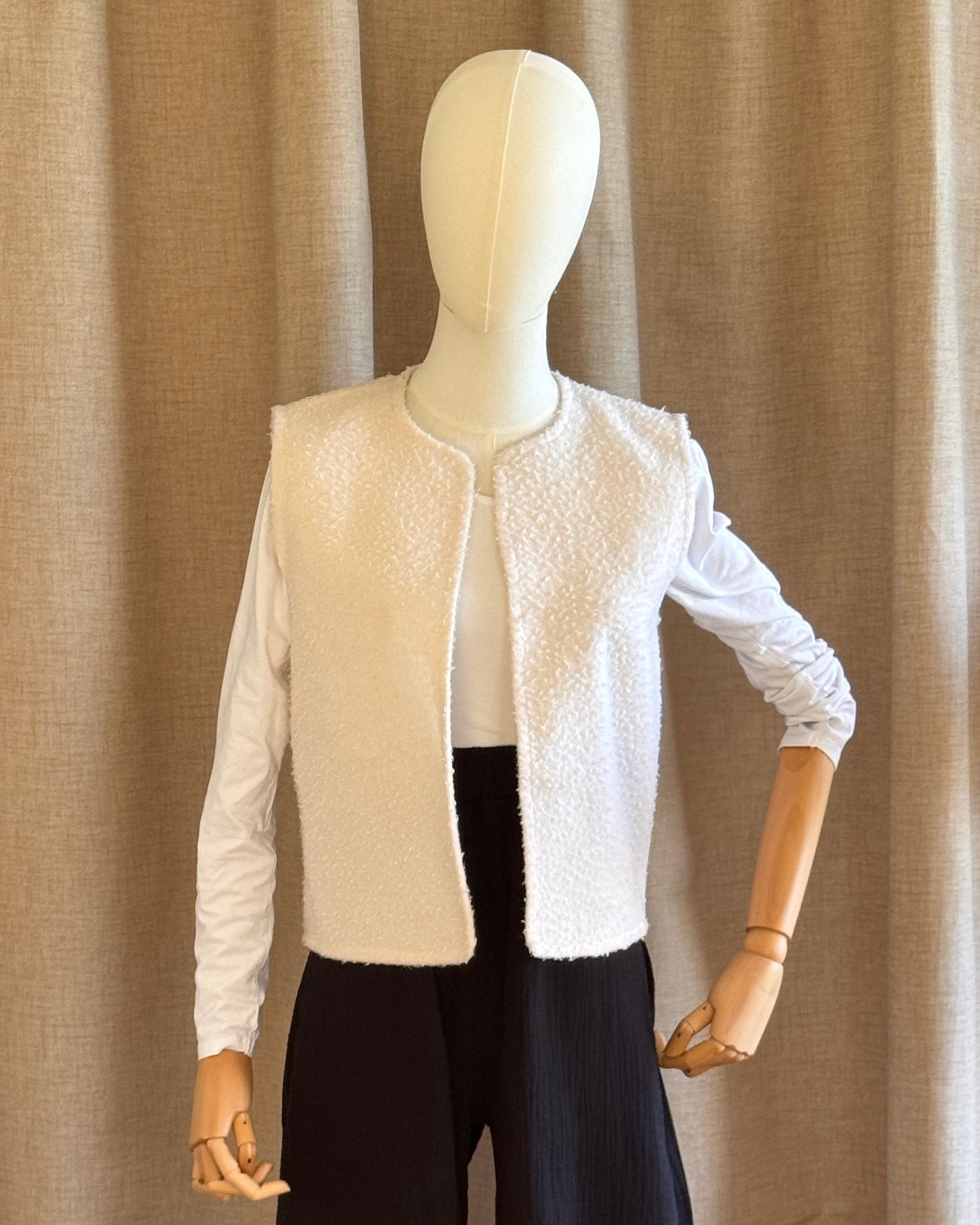 gilet sans manche en laine casentino face